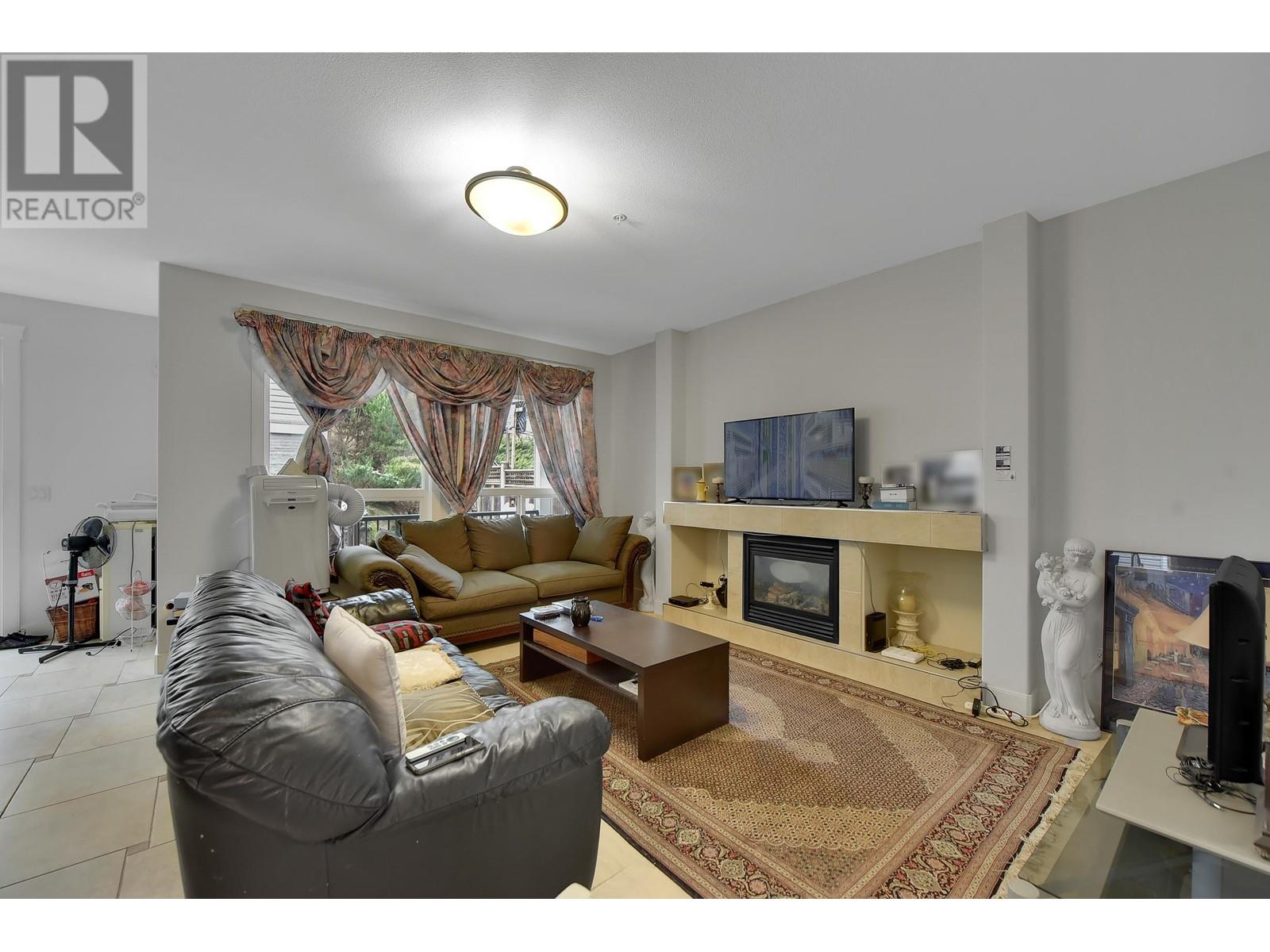 1864 Pitt River Road, Port Coquitlam, British Columbia  V6B 6H4 - Photo 10 - R2974713