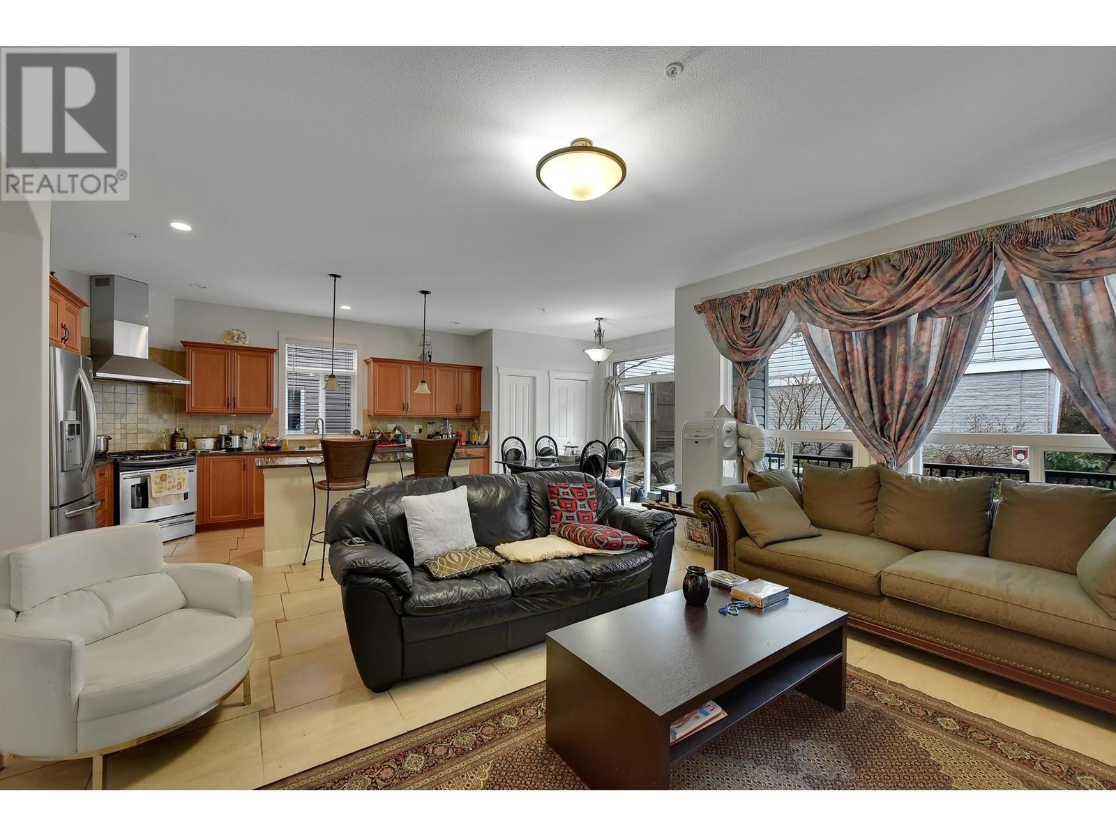 1864 Pitt River Road, Port Coquitlam, British Columbia  V6B 6H4 - Photo 12 - R2974713