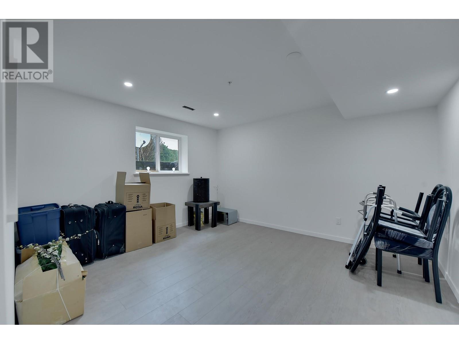 1864 Pitt River Road, Port Coquitlam, British Columbia  V6B 6H4 - Photo 29 - R2974713