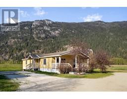 899 Erickson Road, Pemberton, Ca