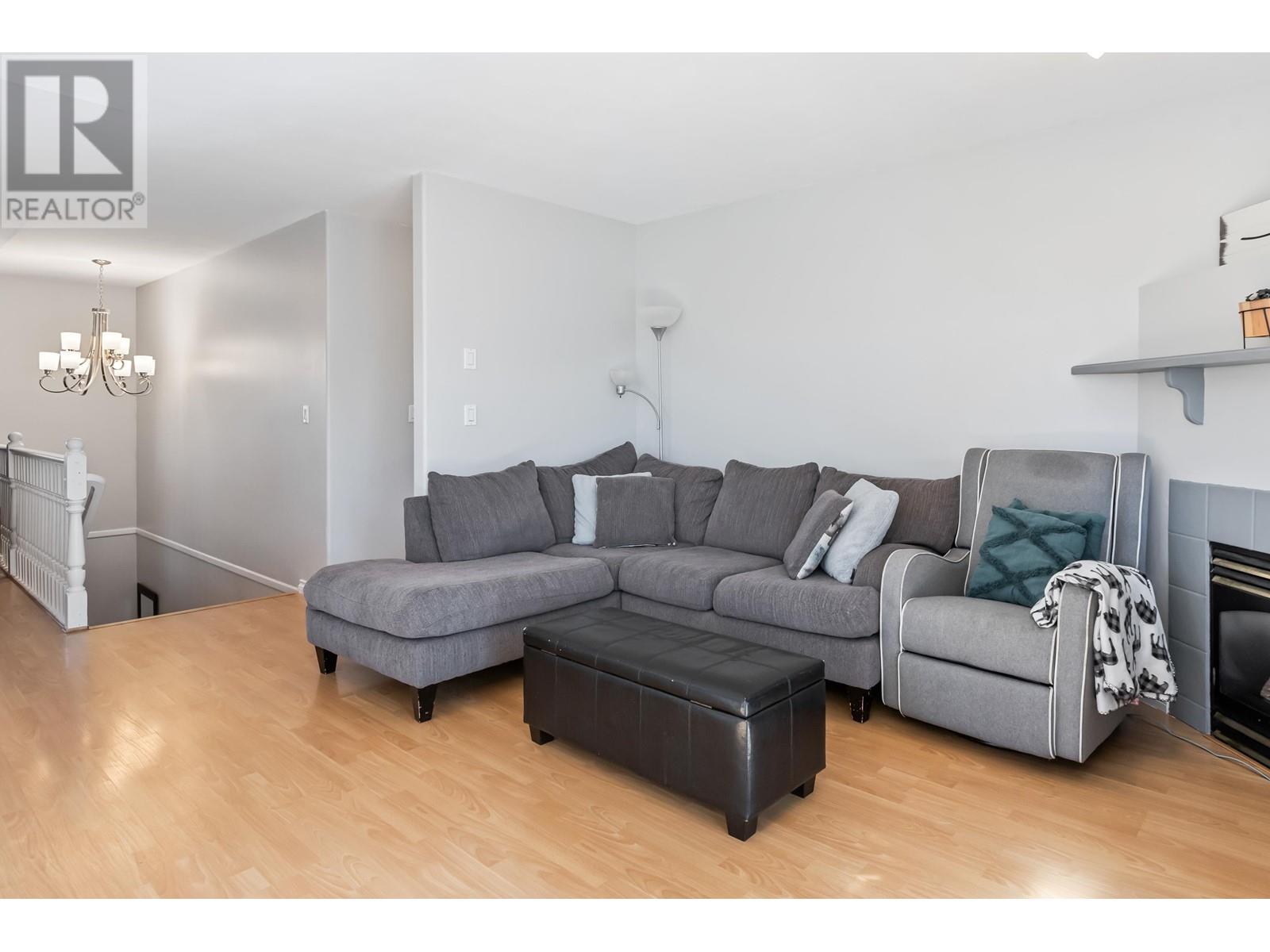20660 Thorne Avenue, Maple Ridge, British Columbia  V2X 2K8 - Photo 19 - R2975173