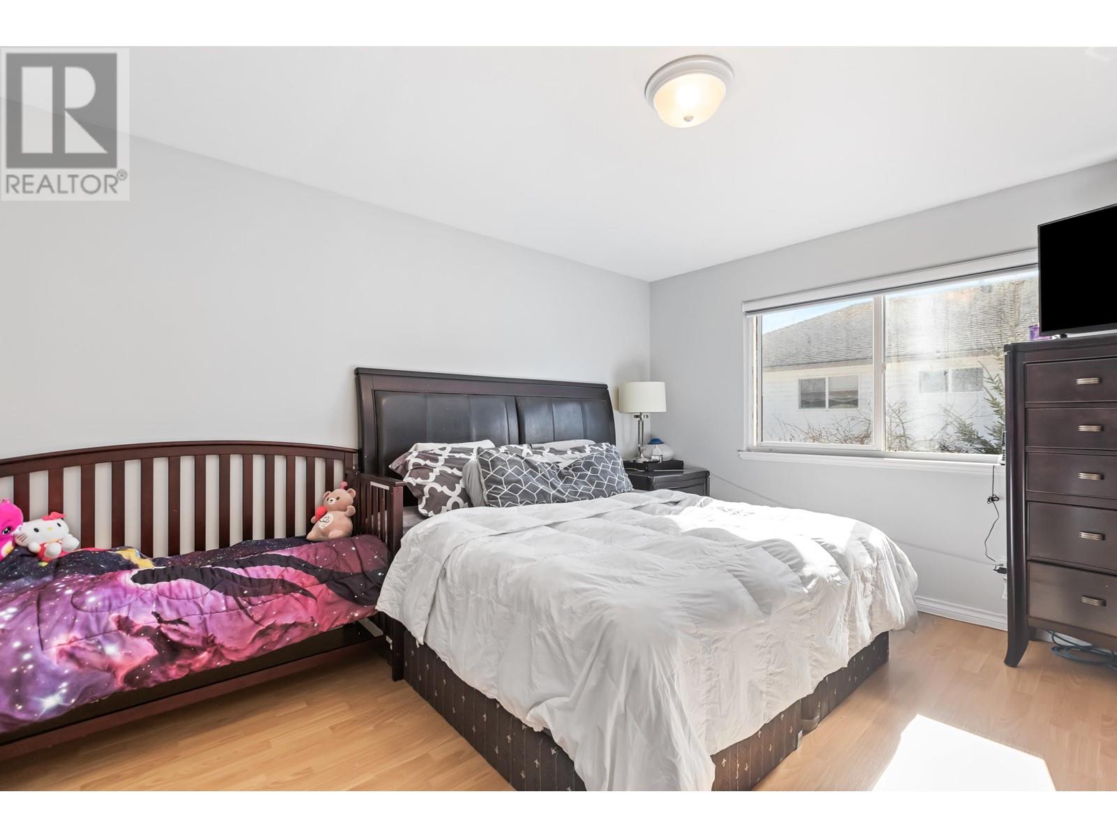 20660 Thorne Avenue, Maple Ridge, British Columbia  V2X 2K8 - Photo 20 - R2975173
