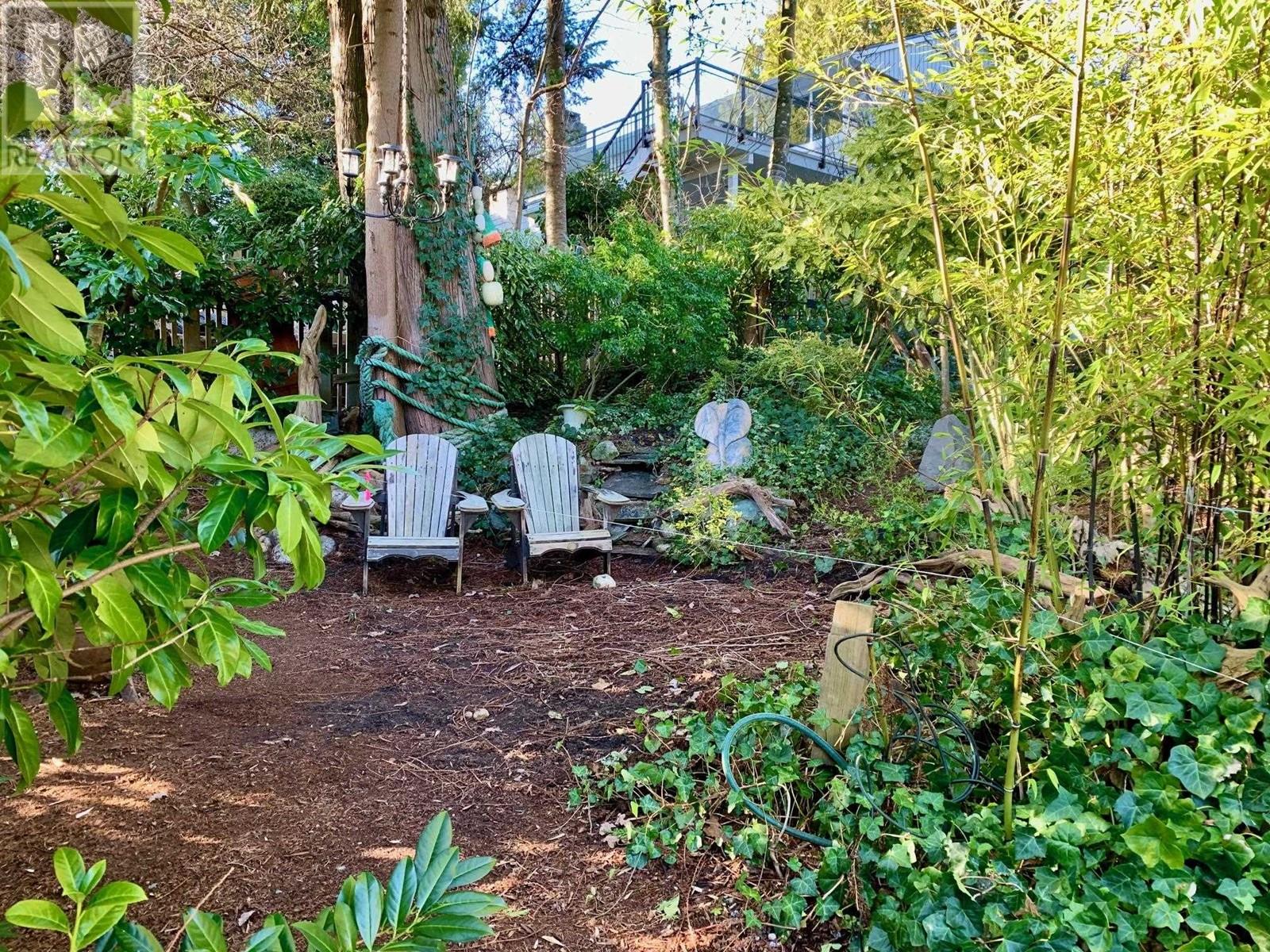1651 Scarborough Crescent, Port Coquitlam, British Columbia  V3C 2P9 - Photo 38 - R2975181