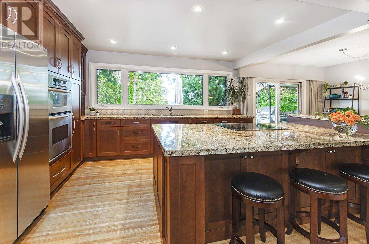 1651 Scarborough Crescent, Port Coquitlam, British Columbia  V3C 2P9 - Photo 5 - R2975181