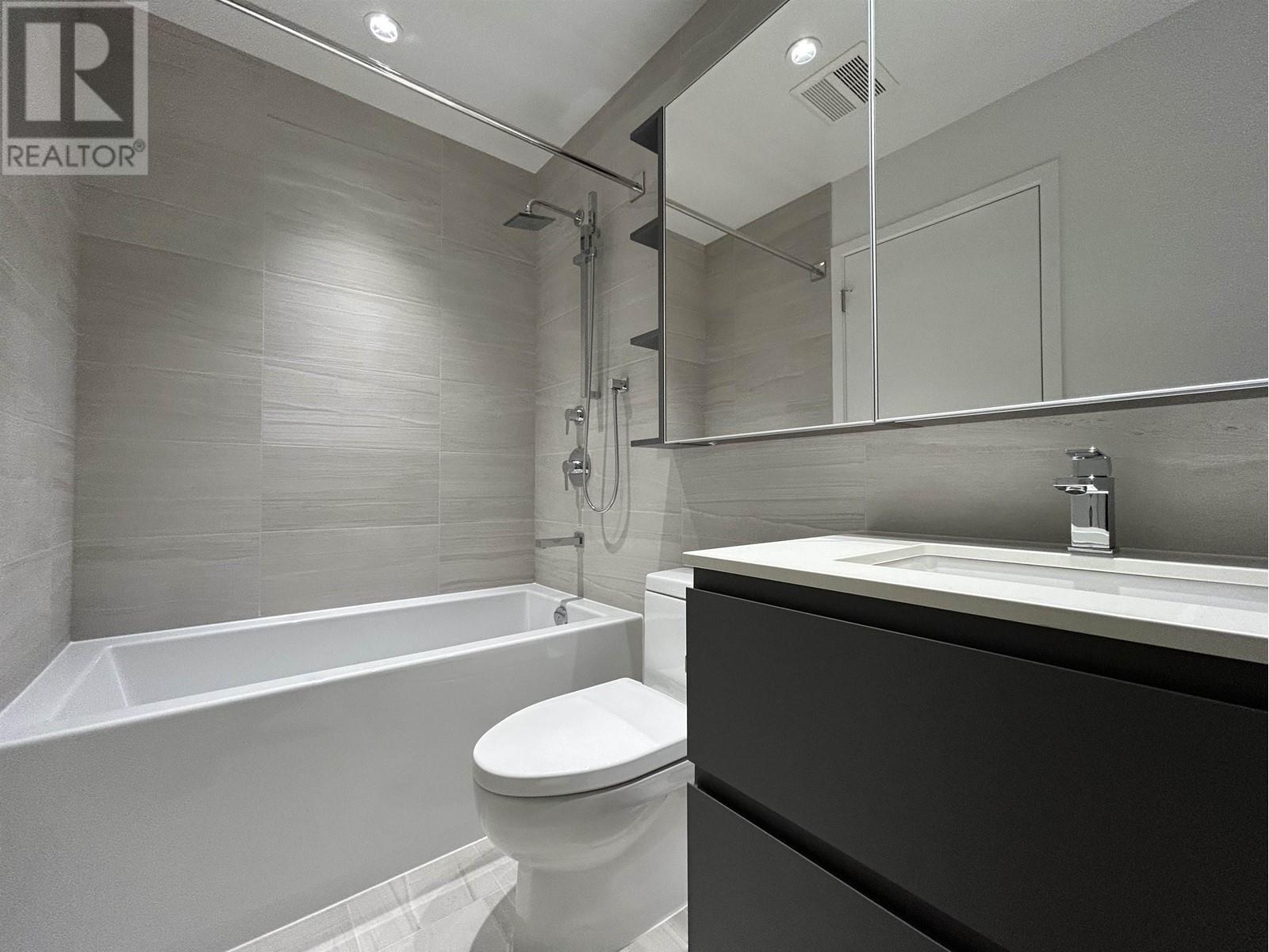 Listing Picture 9 of 26 : 713 6788 MINORU BOULEVARD, Richmond / 烈治文 - 魯藝地產 Yvonne Lu Group - MLS Medallion Club Member