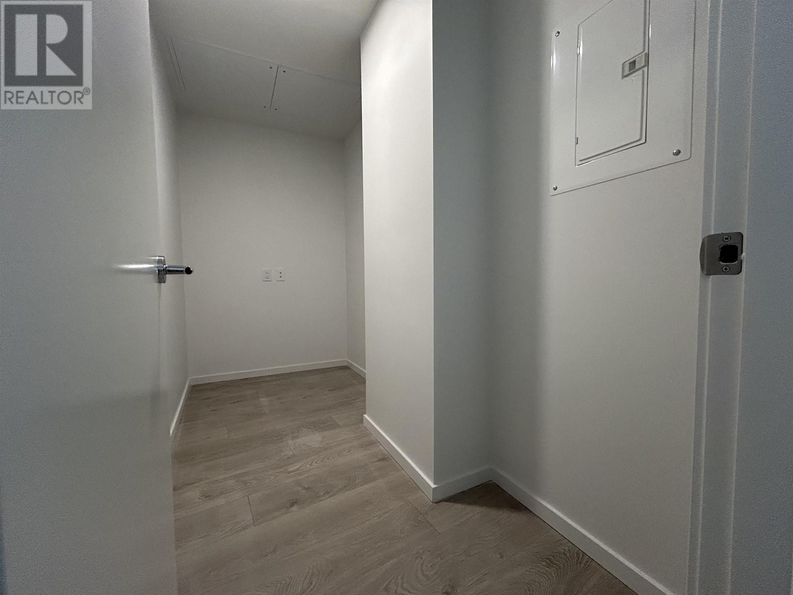Listing Picture 8 of 26 : 713 6788 MINORU BOULEVARD, Richmond / 烈治文 - 魯藝地產 Yvonne Lu Group - MLS Medallion Club Member