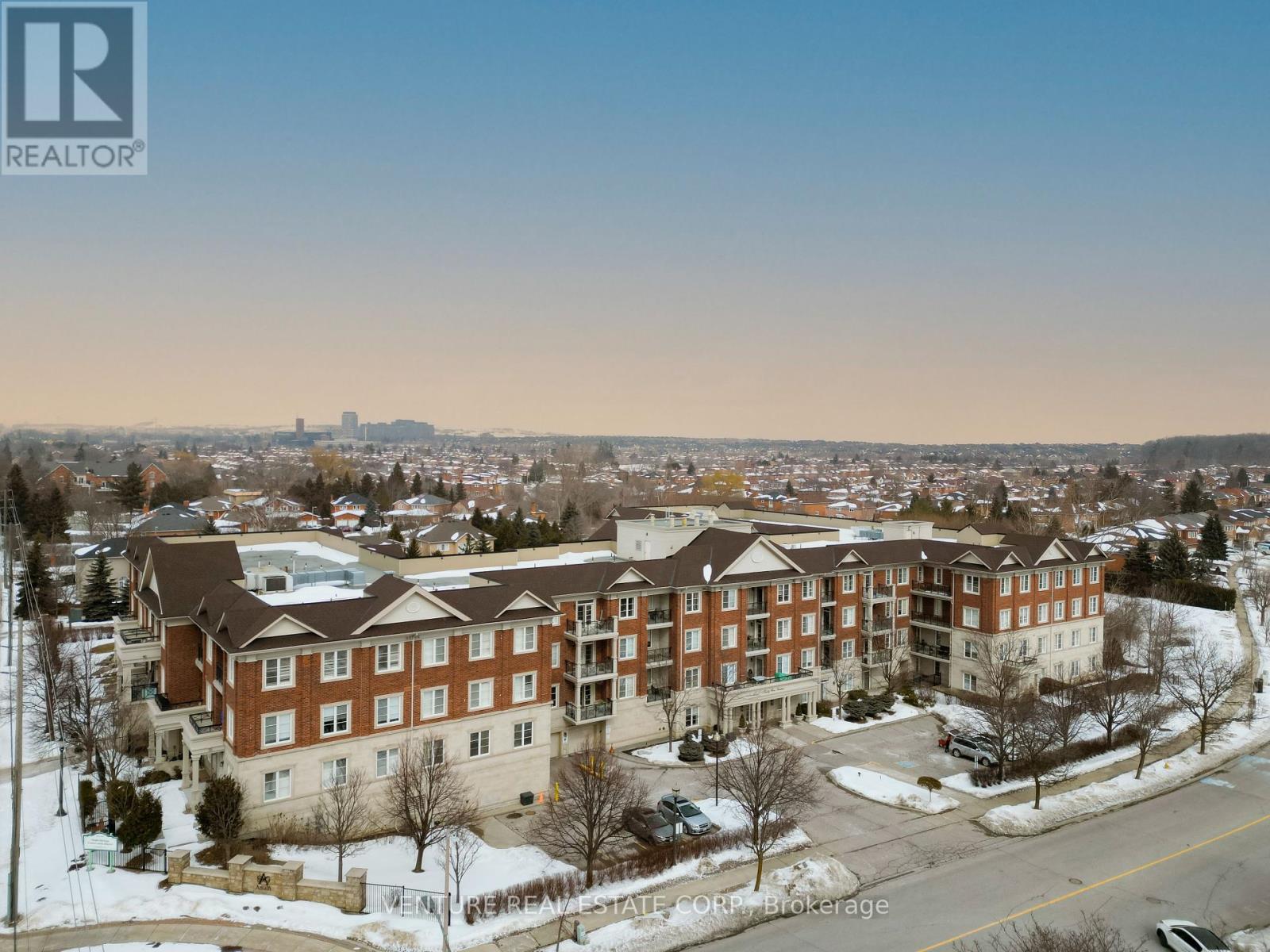 Property at 302 - 9519 KEELE STREET image 4