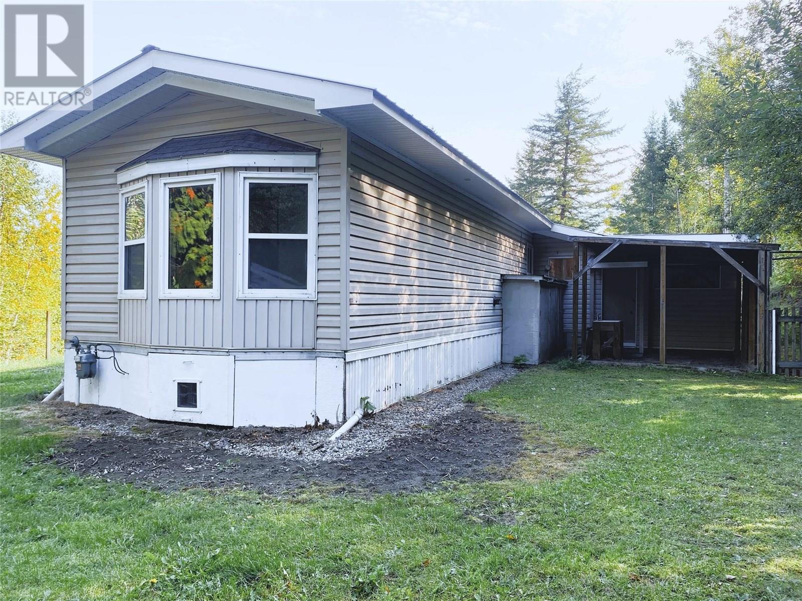655 Caouette Road, Sorrento, British Columbia  V0E 2W1 - Photo 32 - 10337316