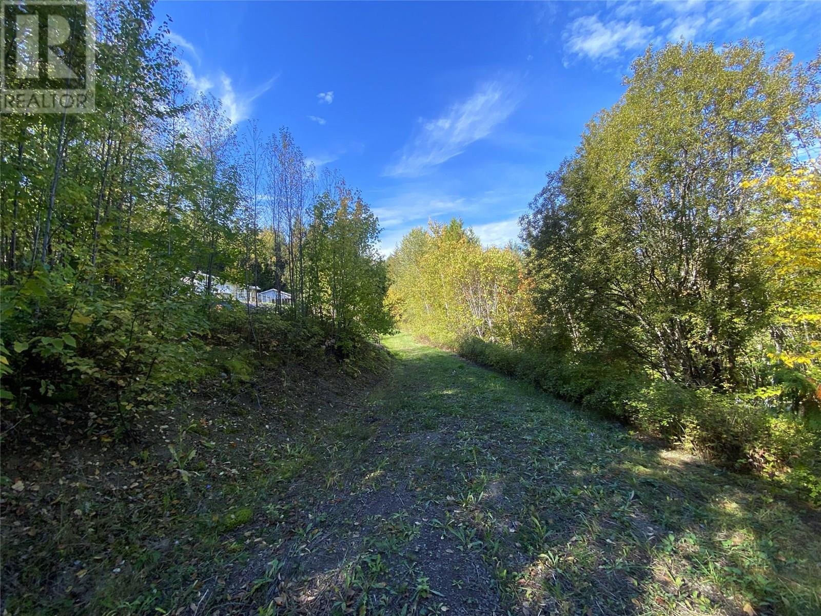 655 Caouette Road, Sorrento, British Columbia  V0E 2W1 - Photo 37 - 10337316