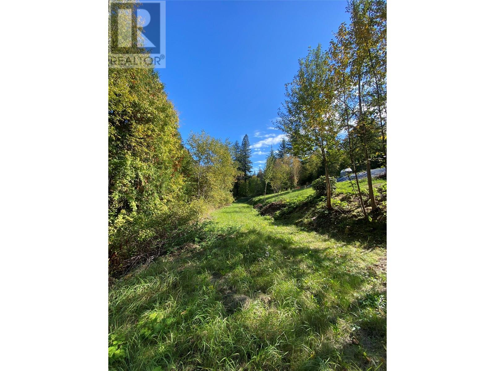 655 Caouette Road, Sorrento, British Columbia  V0E 2W1 - Photo 52 - 10337316