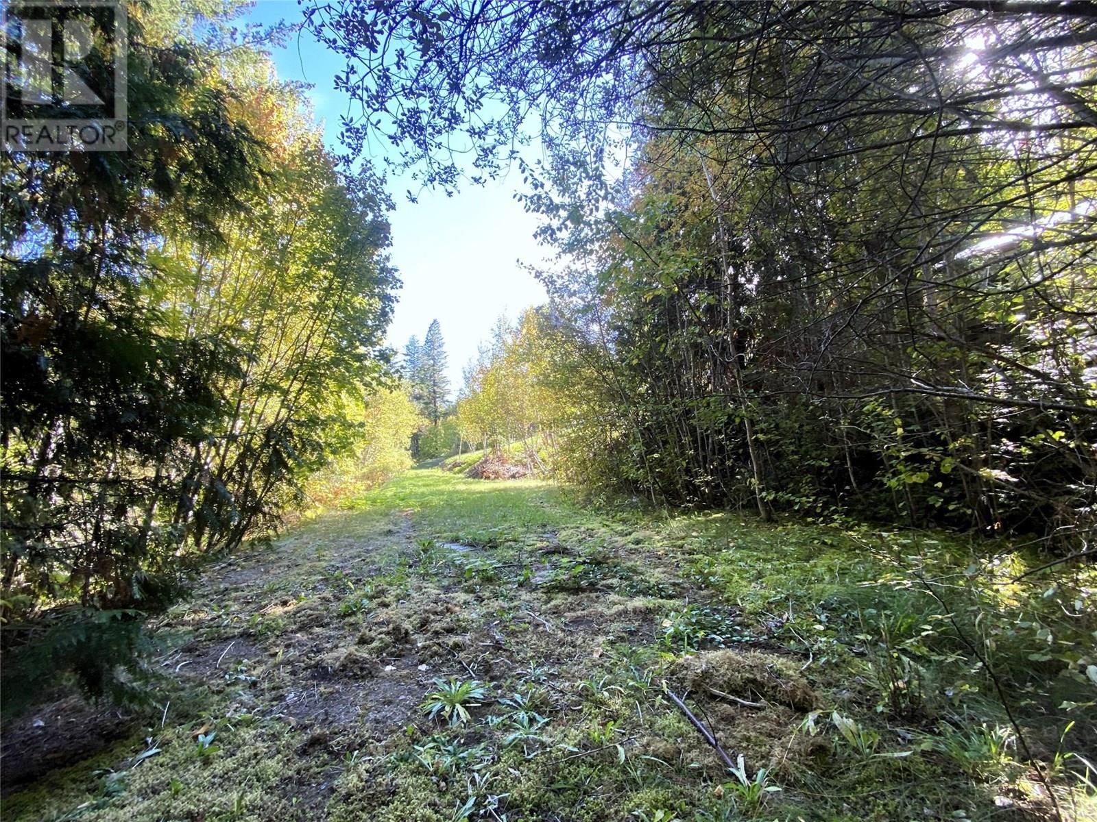655 Caouette Road, Sorrento, British Columbia  V0E 2W1 - Photo 53 - 10337316