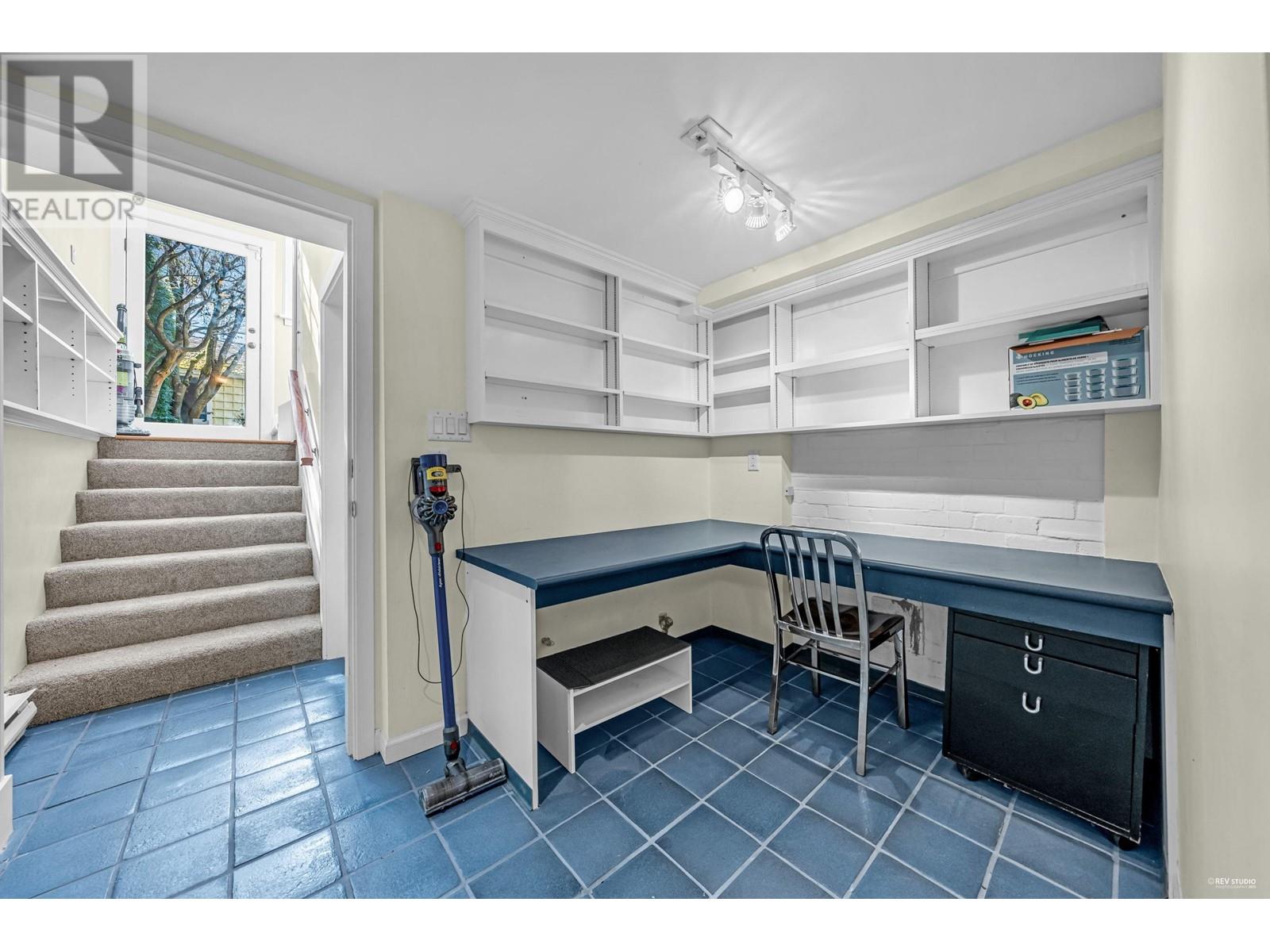 Listing Picture 29 of 40 : 1122 W 27TH AVENUE, Vancouver / 溫哥華 - 魯藝地產 Yvonne Lu Group - MLS Medallion Club Member