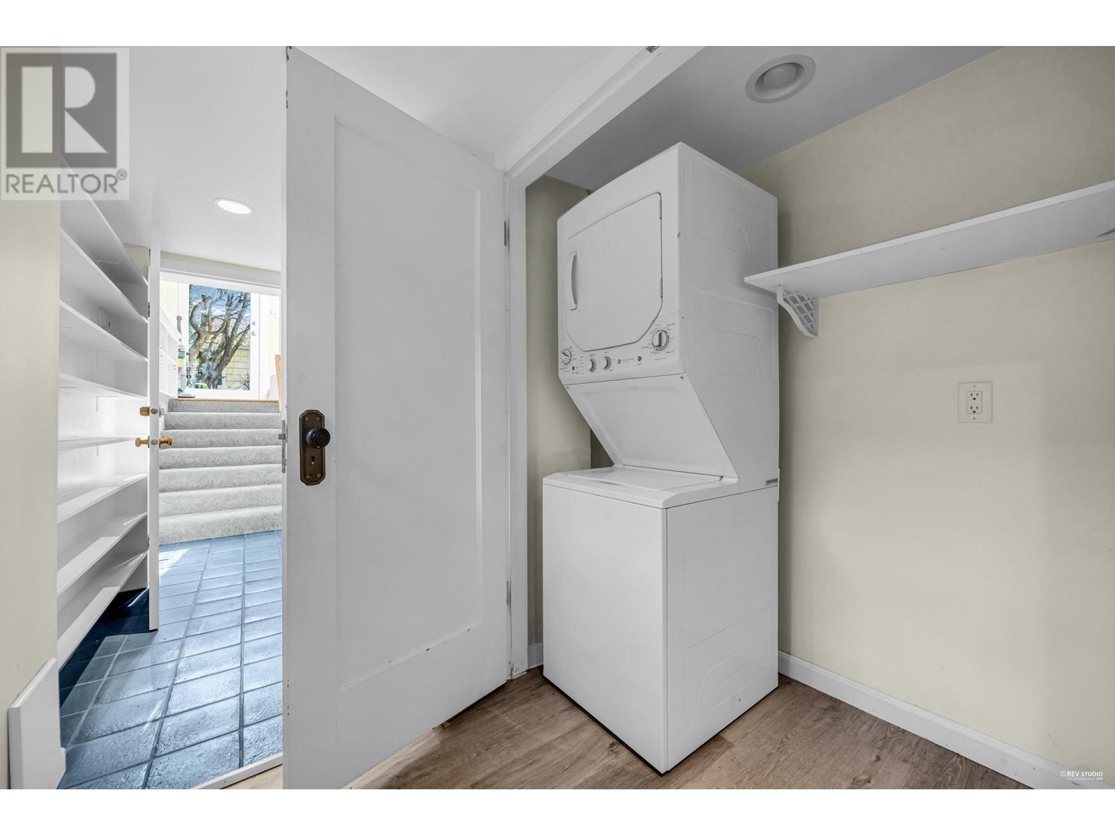 Listing Picture 31 of 40 : 1122 W 27TH AVENUE, Vancouver / 溫哥華 - 魯藝地產 Yvonne Lu Group - MLS Medallion Club Member
