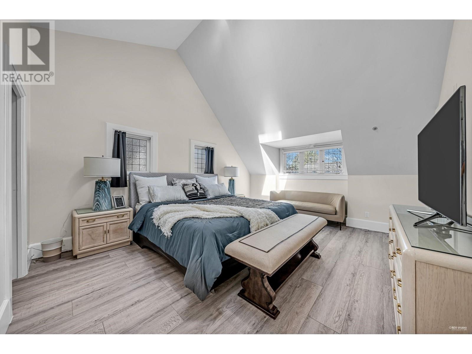 Listing Picture 25 of 40 : 1122 W 27TH AVENUE, Vancouver / 溫哥華 - 魯藝地產 Yvonne Lu Group - MLS Medallion Club Member