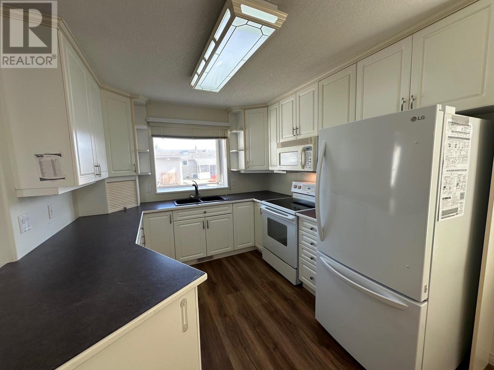 Property at 894 INVERMERE Court image 2