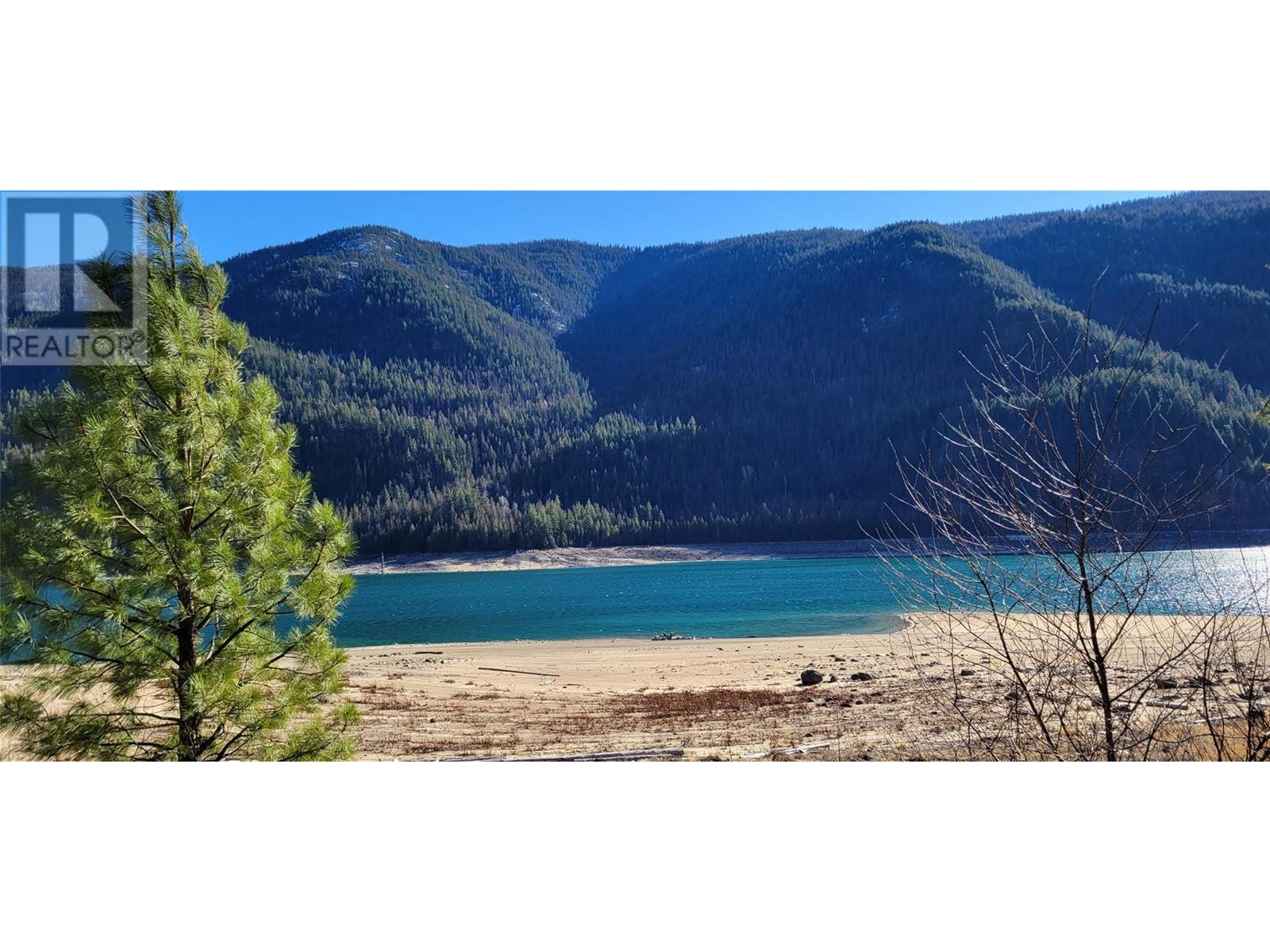 5378 Broadwater Road, Castlegar, British Columbia  V2N 4V8 - Photo 1 - 10338071
