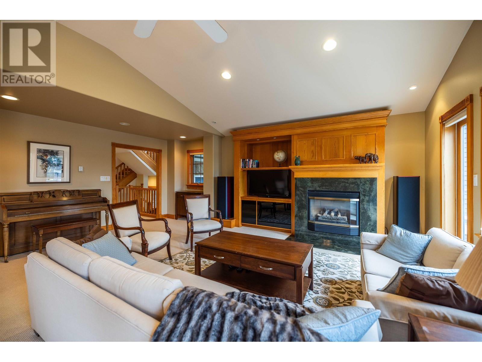 4 725 Rochester Avenue, Coquitlam, British Columbia  V3K 2V9 - Photo 4 - R2975127