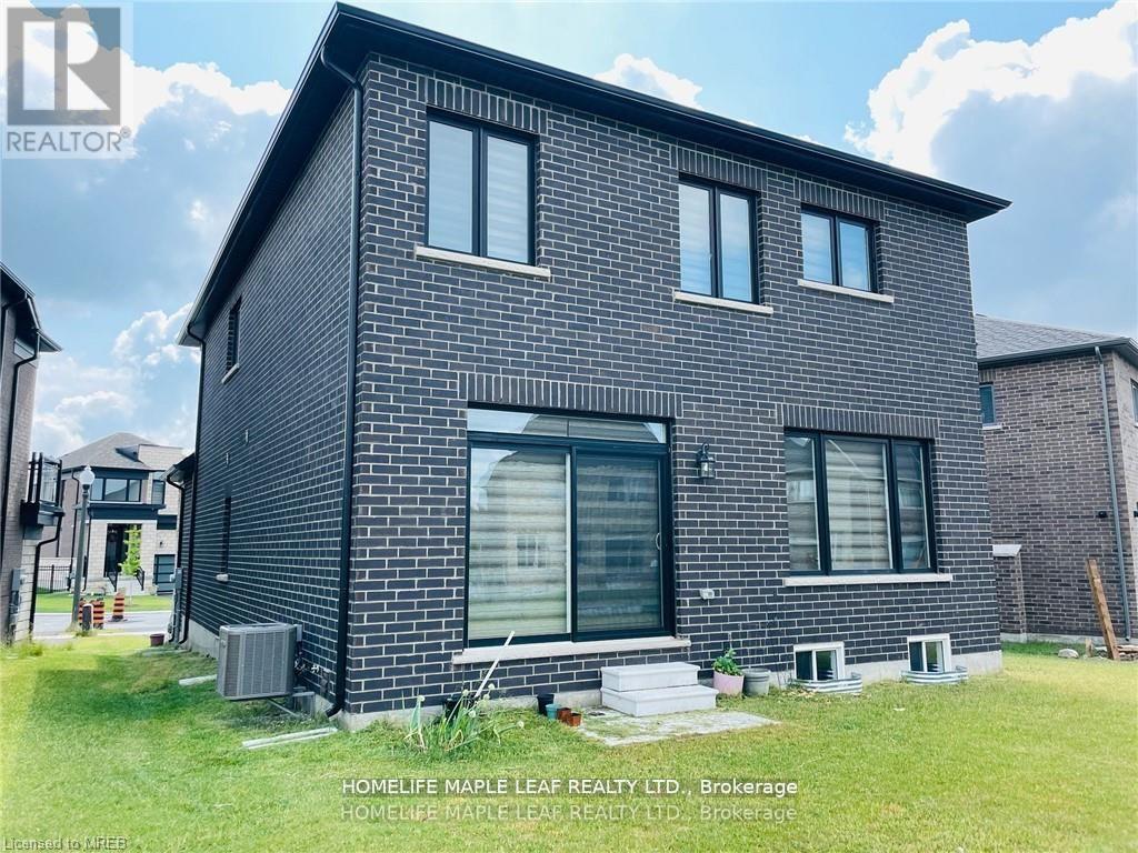 Property at 117 SILVERWOOD CRESCENT image 3