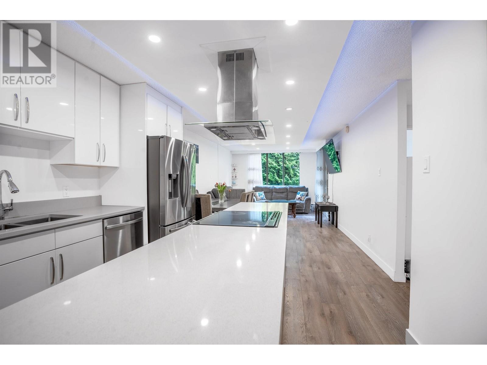 Property at 505 2012 FULLERTON AVENUE image 1