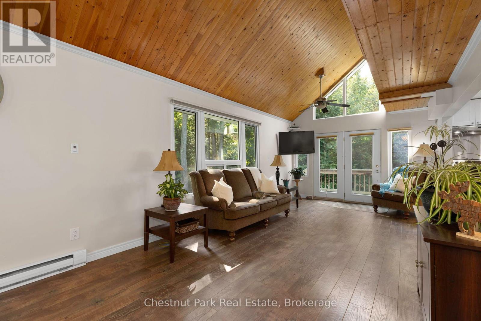 954 Dickie Lake Road, Lake Of Bays, Ontario  P0B 1A0 - Photo 12 - X12008165