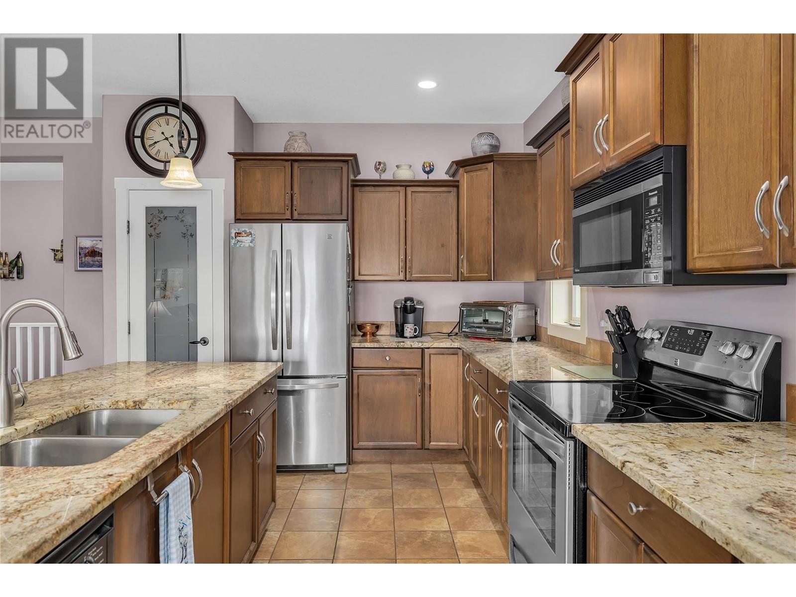 3863 Sonoma Pines Drive, Westbank, British Columbia  V4T 2Z5 - Photo 9 - 10331444
