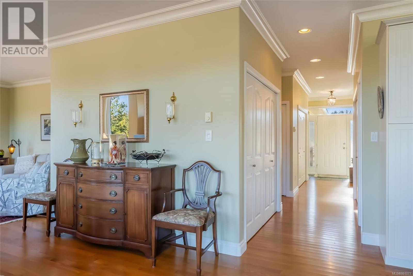 Property at 1260 Augusta Close image 5