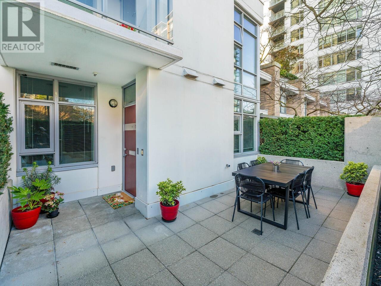 Property at 1303 CIVIC PLACE MEWS image 3