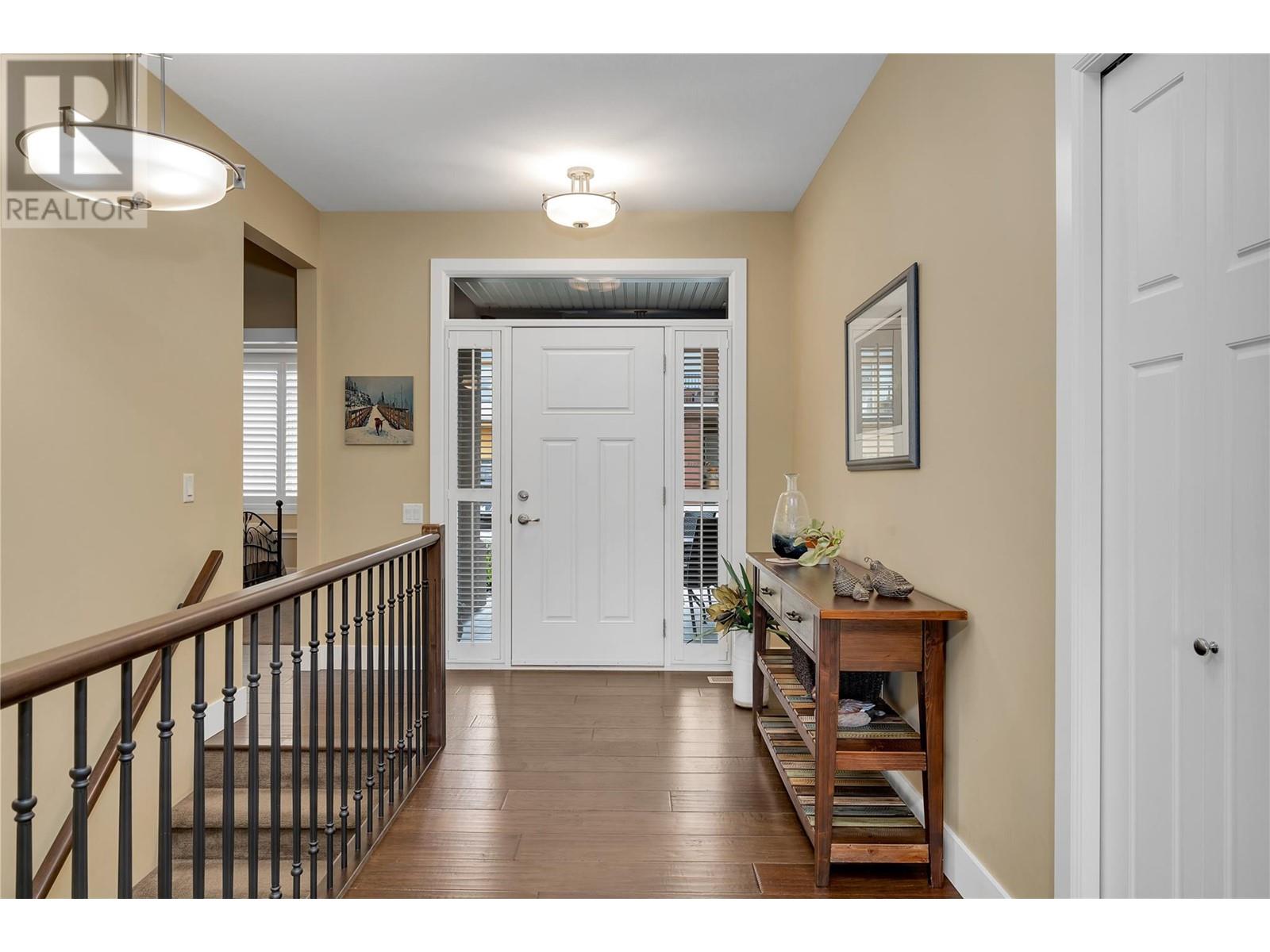 Property at 2114 Del Mar Court image 2