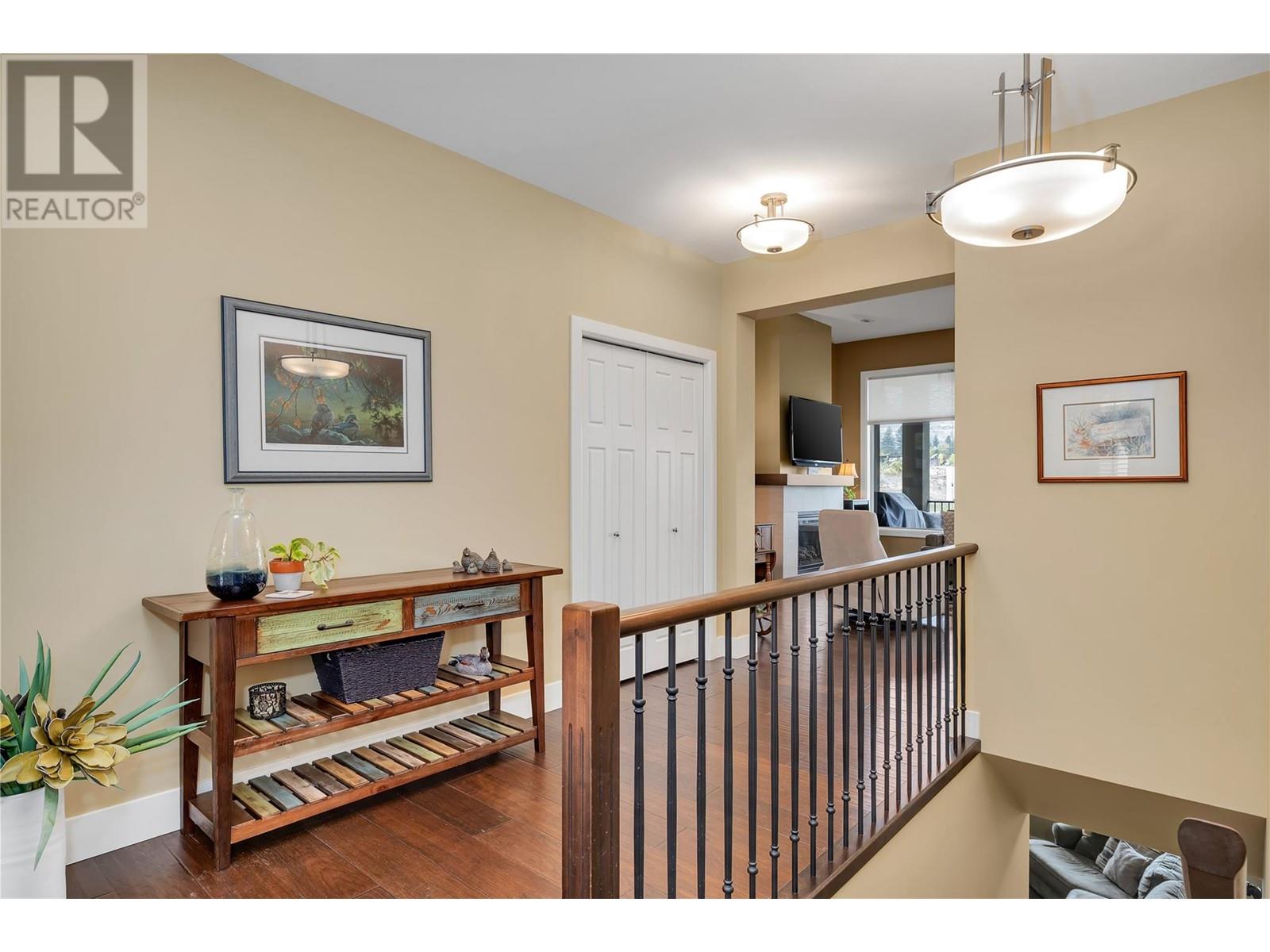 Property at 2114 Del Mar Court image 3