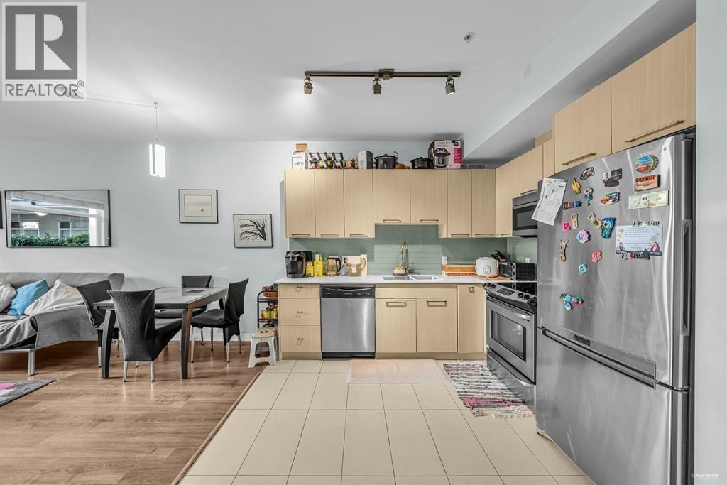 201 5248 Grimmer Street, Burnaby, British Columbia  V5H 0E1 - Photo 13 - R2970965