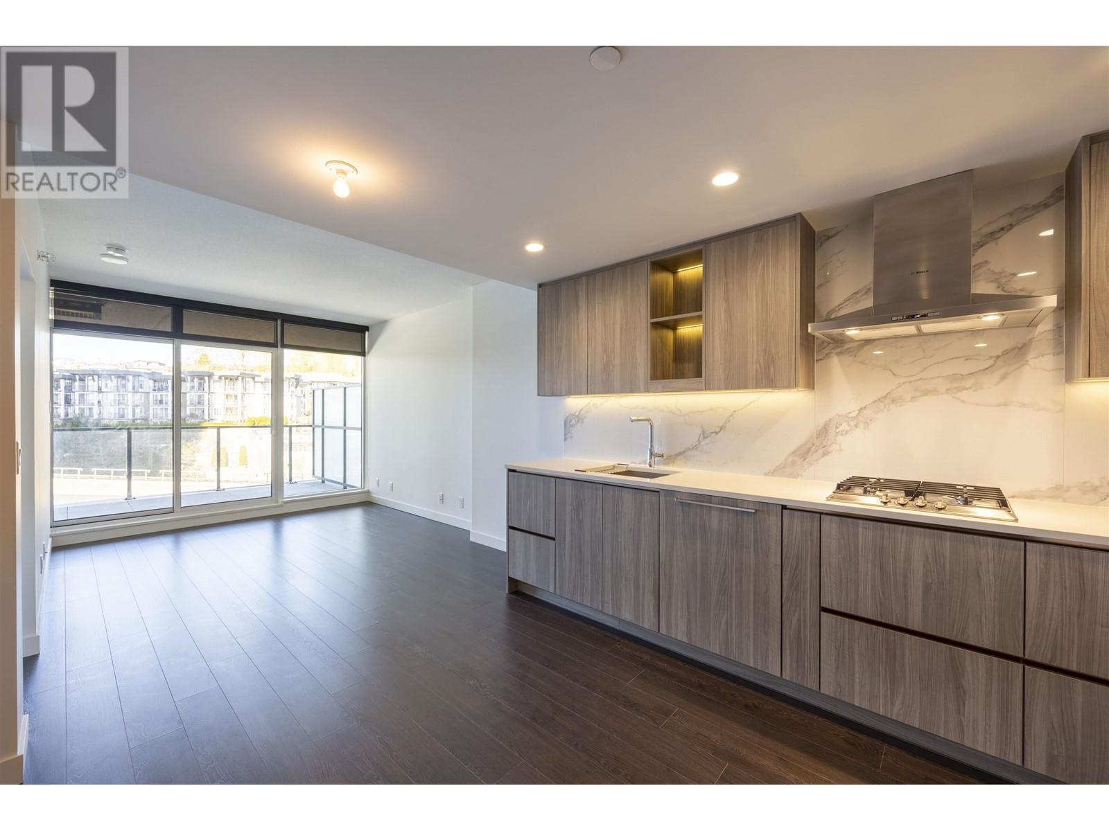 Listing Picture 7 of 24 : 305 4890 LOUGHEED HIGHWAY, Burnaby / 本拿比 - 魯藝地產 Yvonne Lu Group - MLS Medallion Club Member