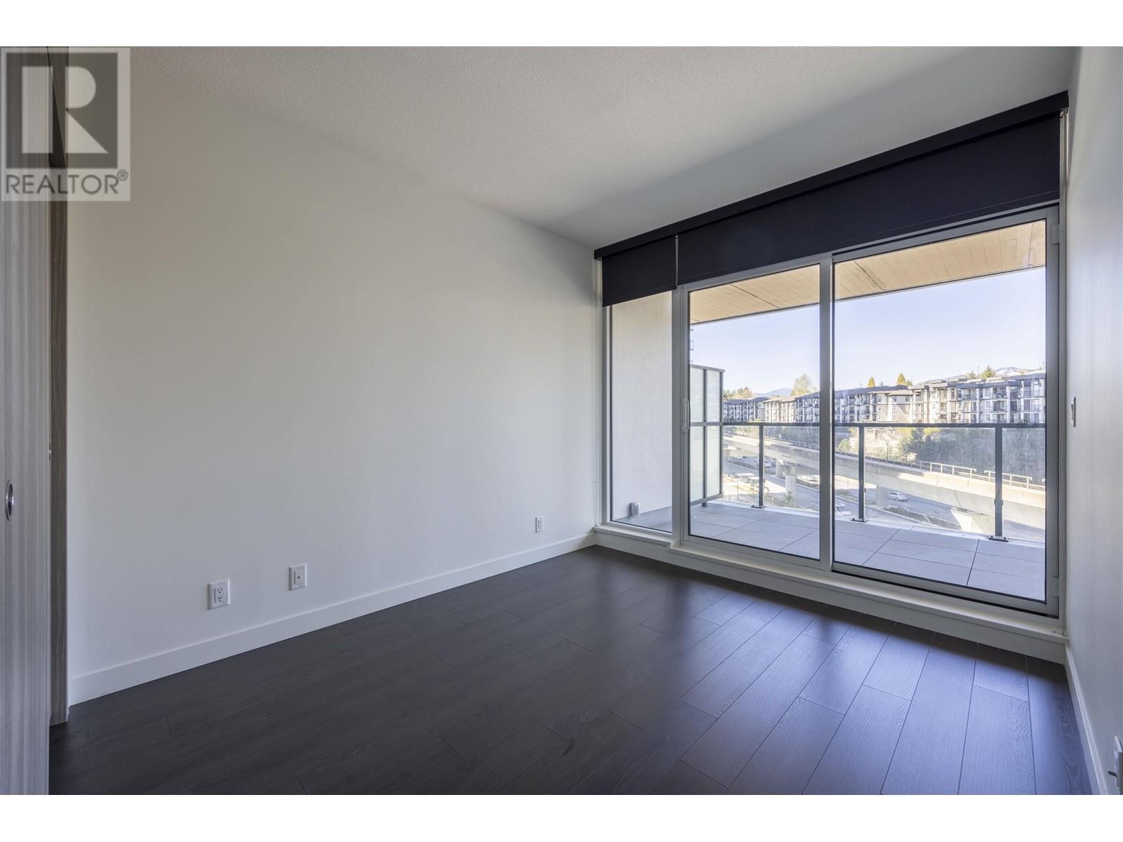 Listing Picture 15 of 24 : 305 4890 LOUGHEED HIGHWAY, Burnaby / 本拿比 - 魯藝地產 Yvonne Lu Group - MLS Medallion Club Member
