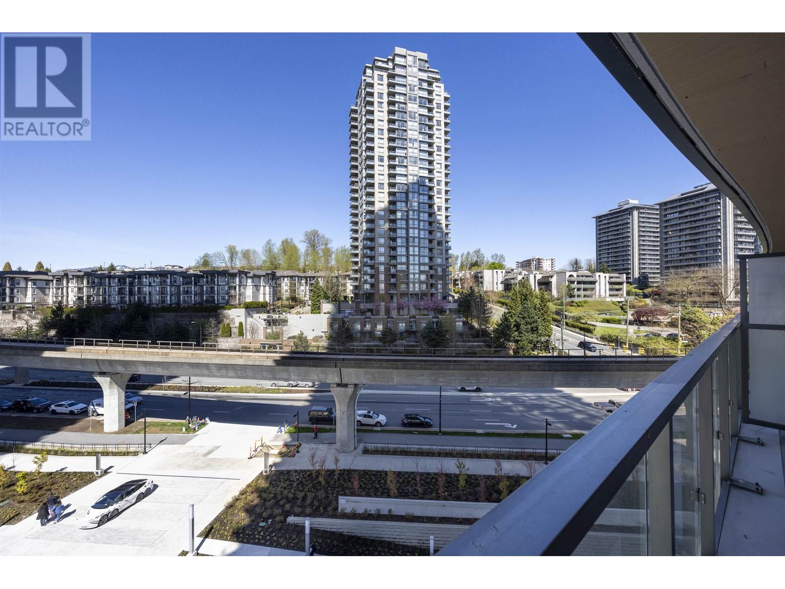 Listing Picture 23 of 24 : 305 4890 LOUGHEED HIGHWAY, Burnaby / 本拿比 - 魯藝地產 Yvonne Lu Group - MLS Medallion Club Member