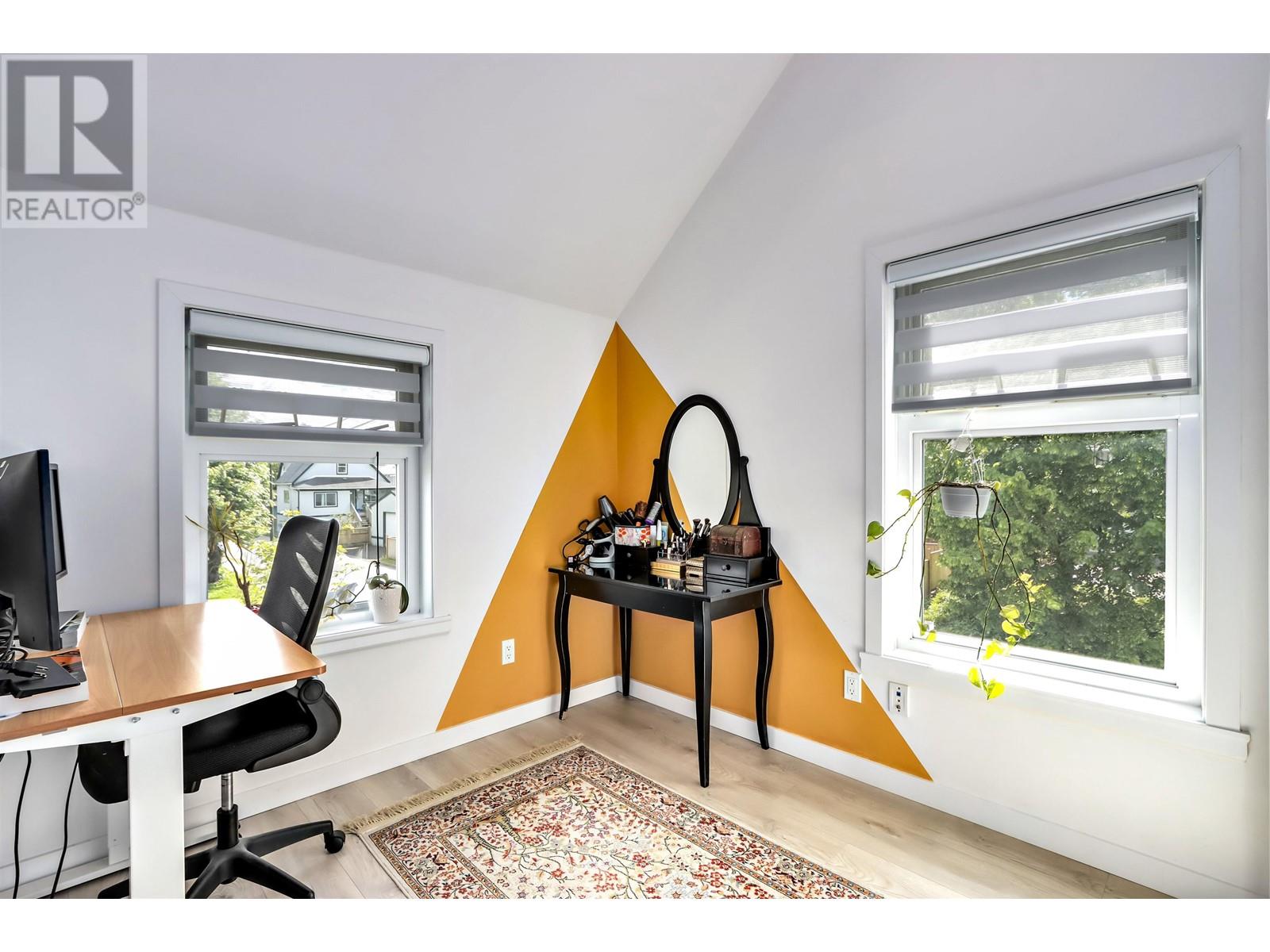 Listing Picture 15 of 22 : 4132 COMMERCIAL STREET, Vancouver / 溫哥華 - 魯藝地產 Yvonne Lu Group - MLS Medallion Club Member