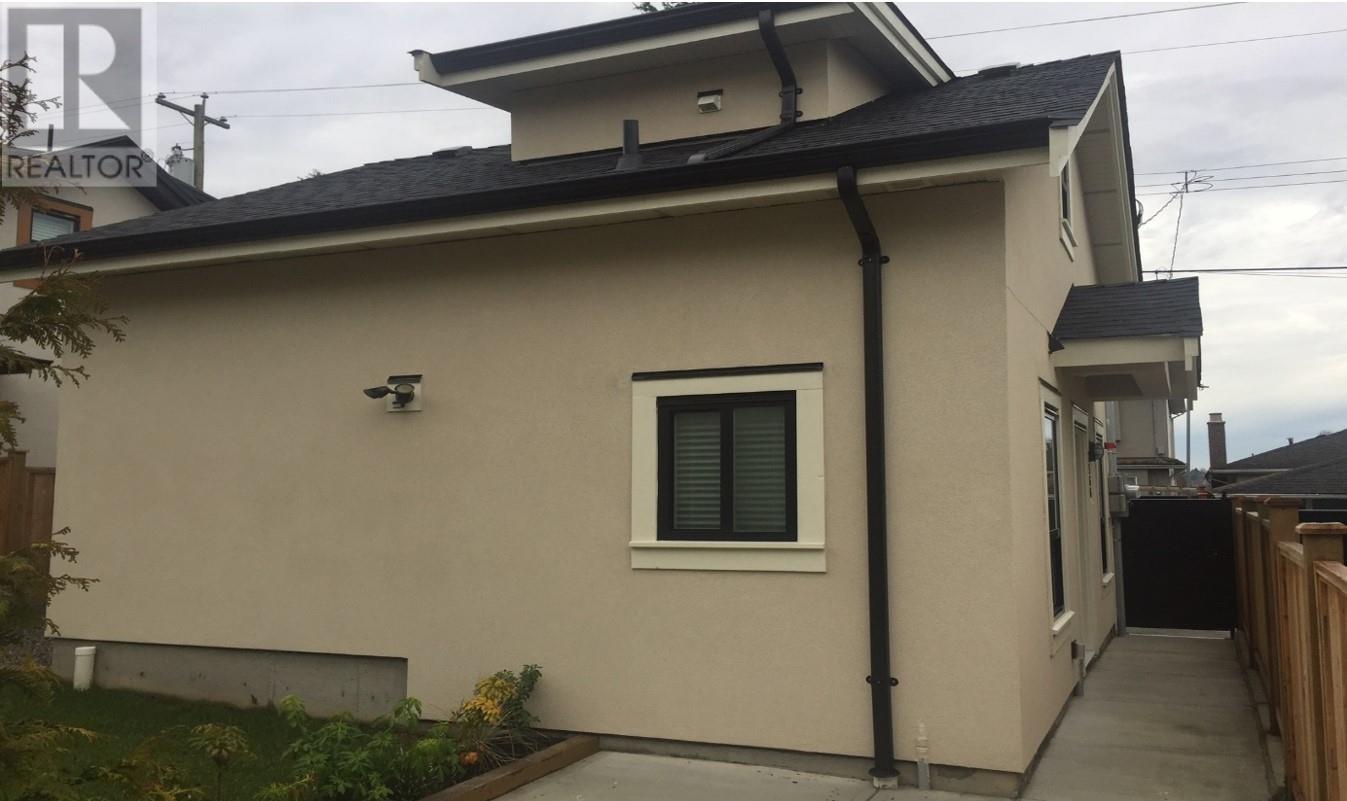 Laneway House-2566 E 7TH AVENUE, Vancouver, British Columbia