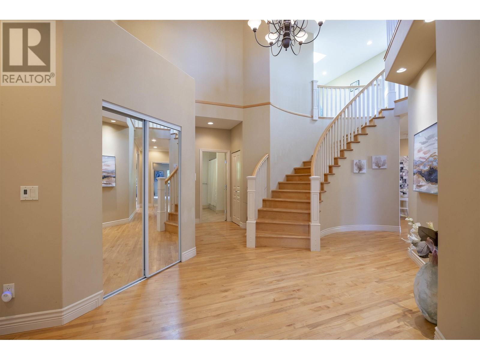 Property at 1625 PARKWAY BOULEVARD image 5