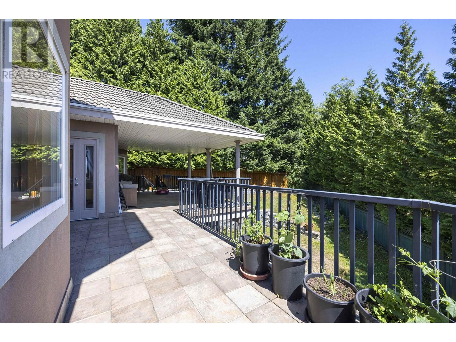 1625 Parkway Boulevard, Coquitlam, British Columbia  V3E 3M7 - Photo 31 - R2975209