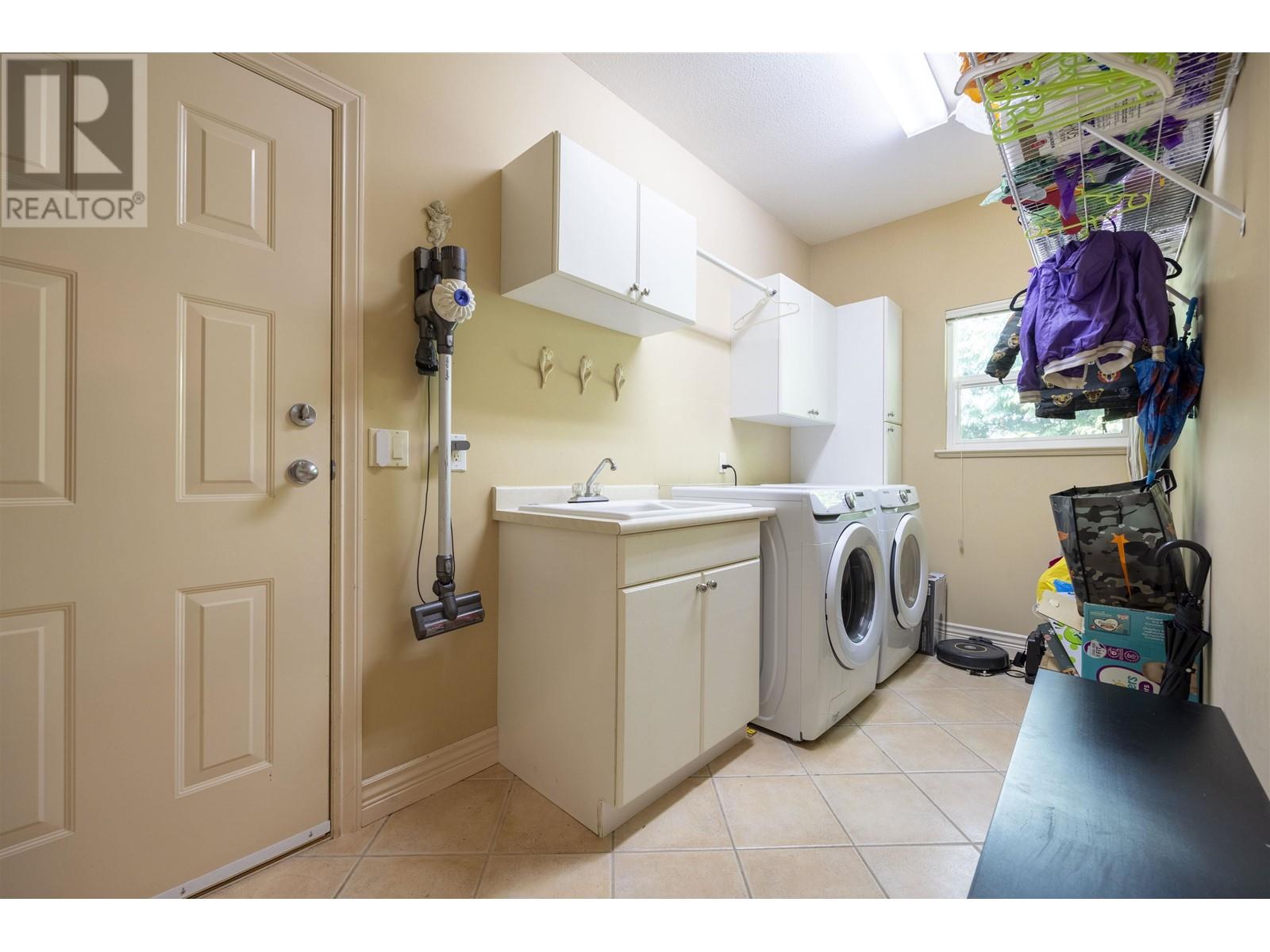 1625 Parkway Boulevard, Coquitlam, British Columbia  V3E 3M7 - Photo 30 - R2975209