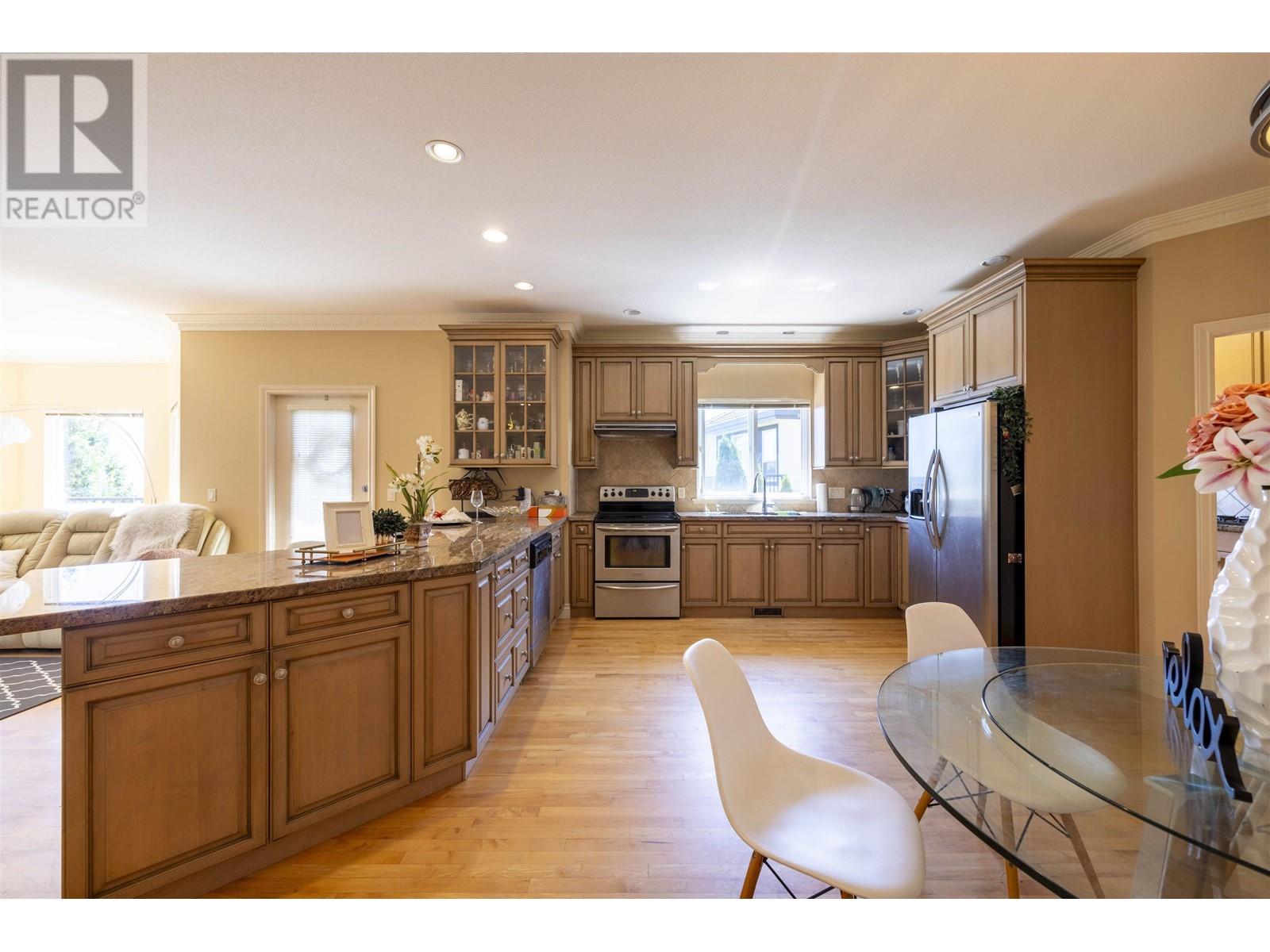 1625 Parkway Boulevard, Coquitlam, British Columbia  V3E 3M7 - Photo 11 - R2975209