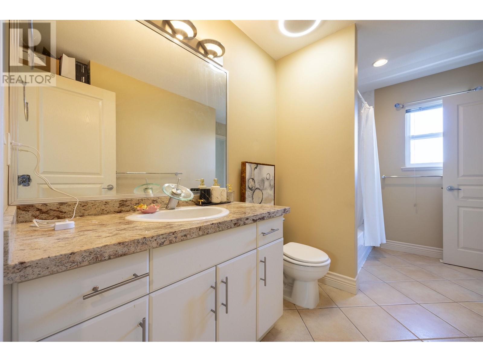 1625 Parkway Boulevard, Coquitlam, British Columbia  V3E 3M7 - Photo 25 - R2975209