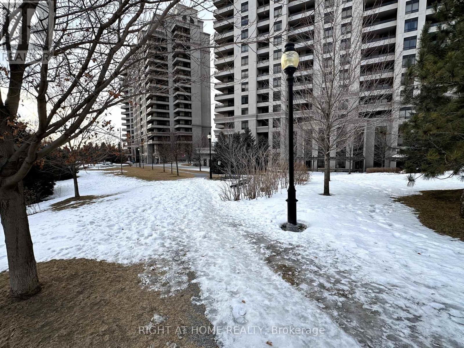 1604 - 9245 Jane Street, Vaughan, Ontario  L6A 0K1 - Photo 43 - N12008246