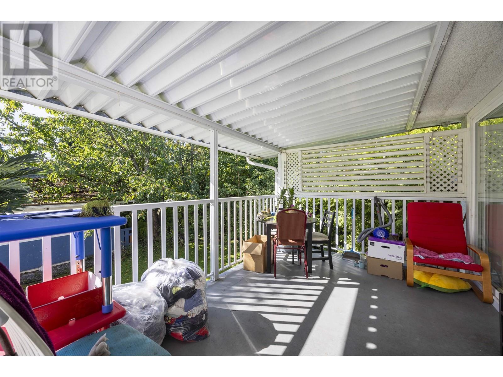 Listing Picture 19 of 26 : 9511 PINEWELL CRESCENT, Richmond / 烈治文 - 魯藝地產 Yvonne Lu Group - MLS Medallion Club Member