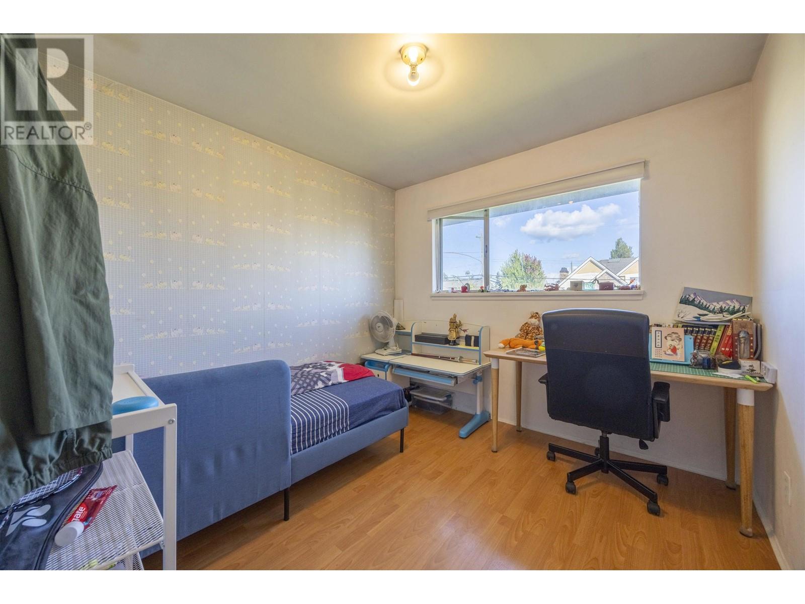 Listing Picture 18 of 26 : 9511 PINEWELL CRESCENT, Richmond / 烈治文 - 魯藝地產 Yvonne Lu Group - MLS Medallion Club Member