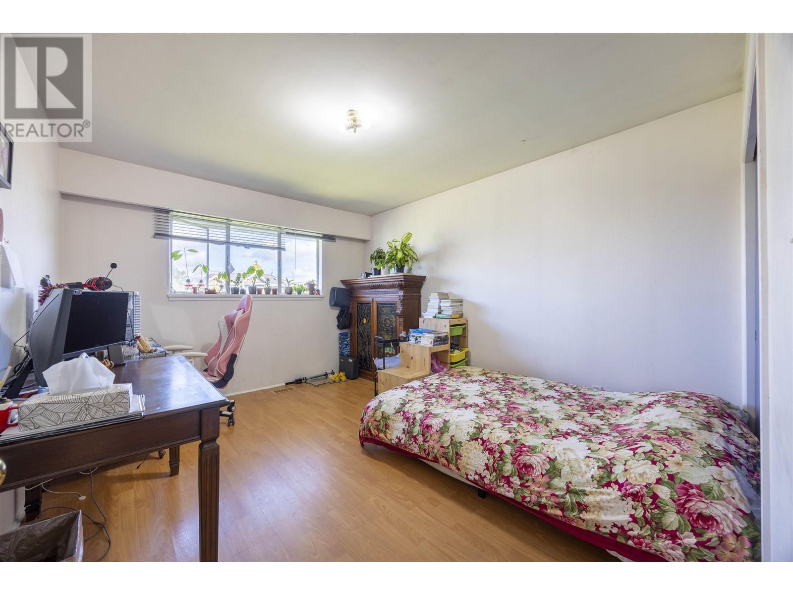 Listing Picture 15 of 26 : 9511 PINEWELL CRESCENT, Richmond / 烈治文 - 魯藝地產 Yvonne Lu Group - MLS Medallion Club Member