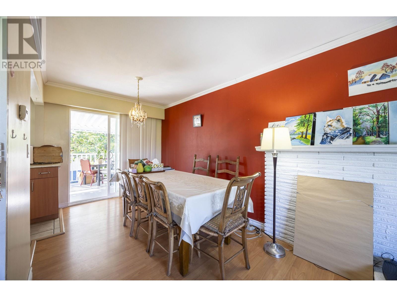 Listing Picture 13 of 26 : 9511 PINEWELL CRESCENT, Richmond / 烈治文 - 魯藝地產 Yvonne Lu Group - MLS Medallion Club Member