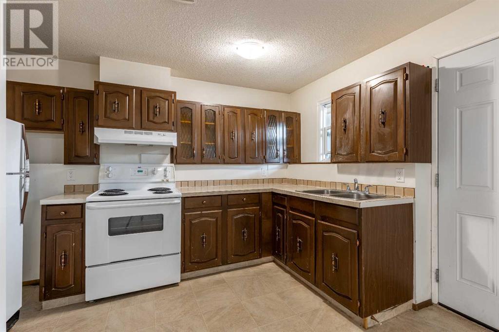 1414 12 Avenue S, Lethbridge, Alberta  T1K 9M9 - Photo 34 - A2196390