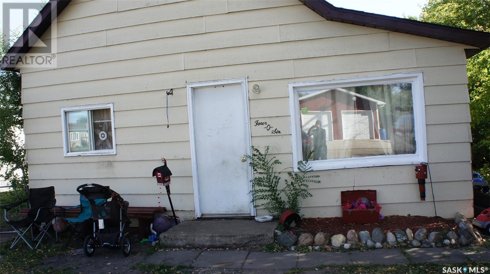 406 Carbon Avenue, Bienfait, Saskatchewan  S0C 0M0 - Photo 8 - SK997106