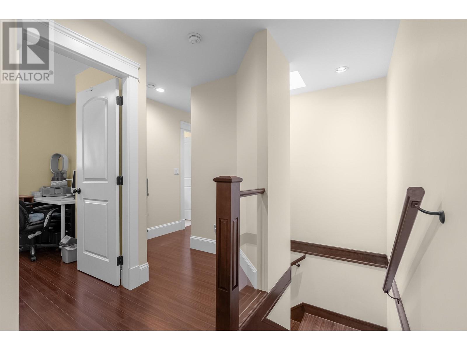 6971 Dunblane Avenue, Burnaby, British Columbia  V5J 4G1 - Photo 11 - R2973250