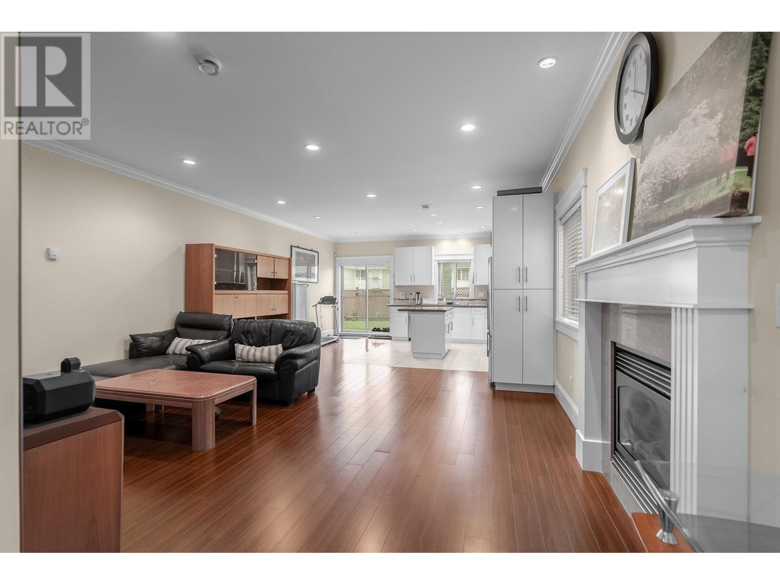 6971 Dunblane Avenue, Burnaby, British Columbia  V5J 4G1 - Photo 6 - R2973250