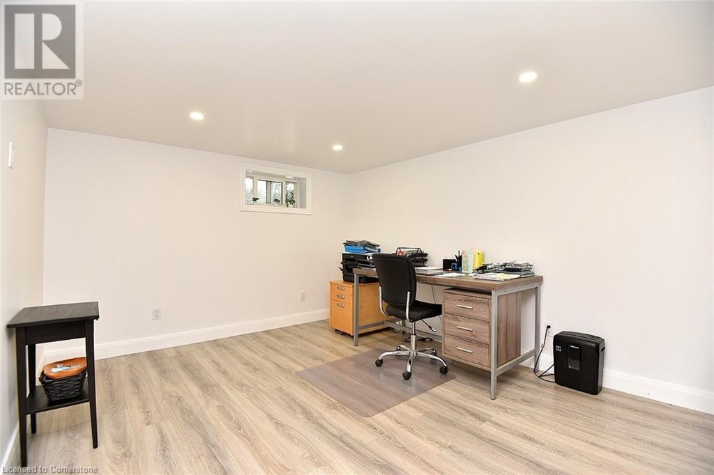 141 Reid Avenue S, Hamilton, Ontario  L8K 3V4 - Photo 13 - 40699865
